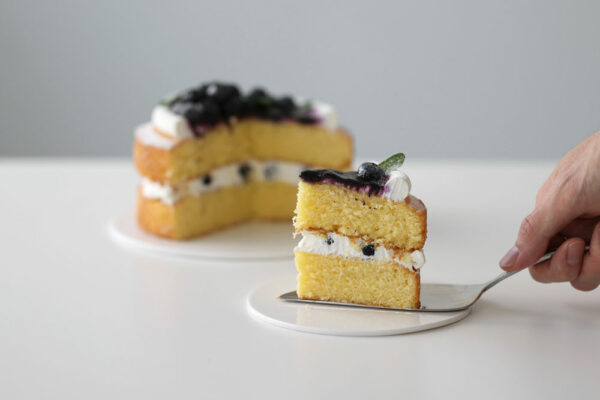 Victoria Cake (Strawberry/Blueberry) - Hanbit Cho | Online Baking Academy